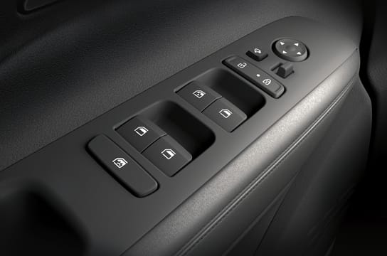 لوحة تحكم في النافذة مع مرآة خارجية كهربائية قابلة للطي (ستايل وبرايم)